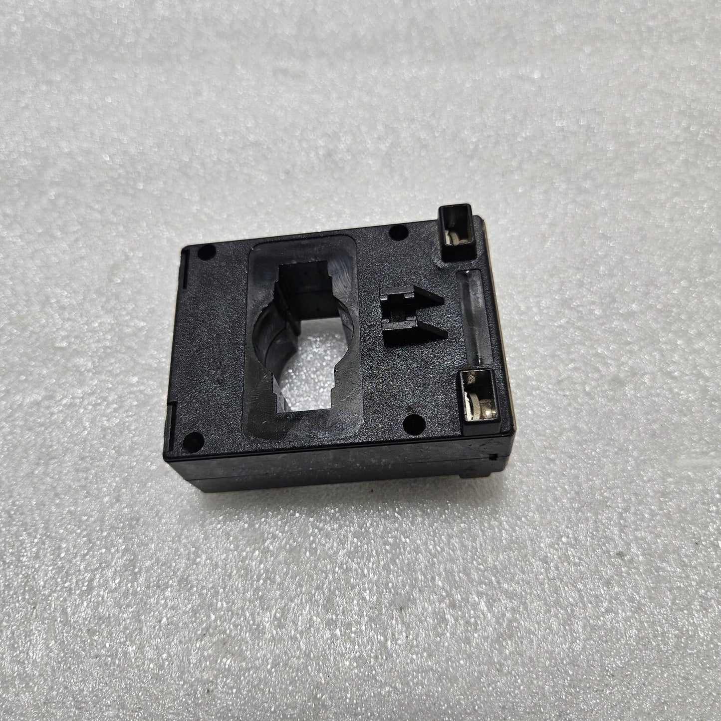FAGET RM60N-E4A TRANSFORMER 600/5A