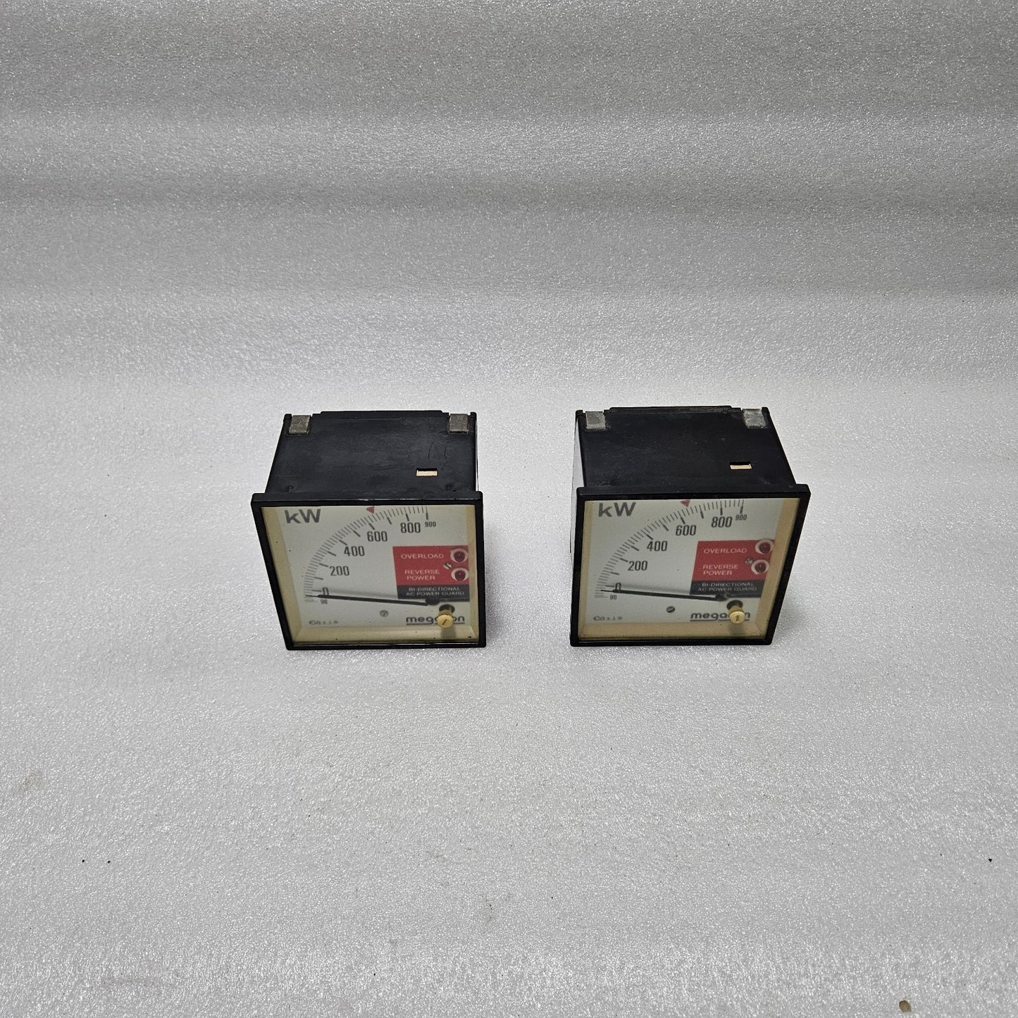 MEGACON KPM 173 BI-DIRECTIONAL AC POWER GUARD RELAY WITH KW ANALOG METER | 220V