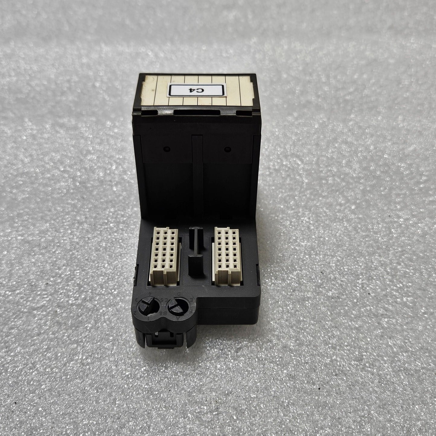 FISHER ROSEMOUNT KJ4001X1-CJ1 32-CHANNEL TERMINAL BLOCK 12P1902X032 REV C