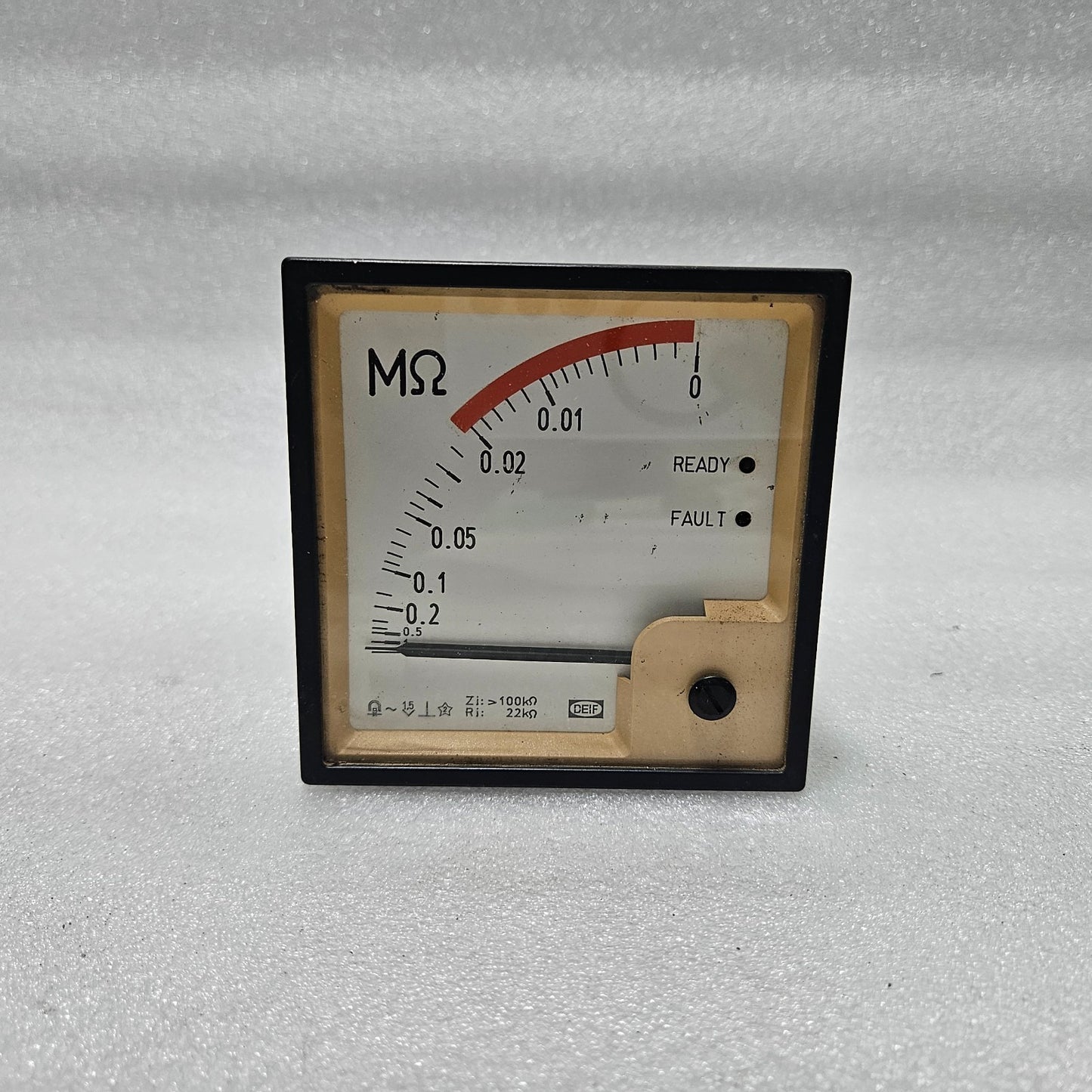 DEIF AAL-111Q96 INSULATION RESISTANCE METER MΩ PANEL MOUNT WITH RELAY OUTPUT