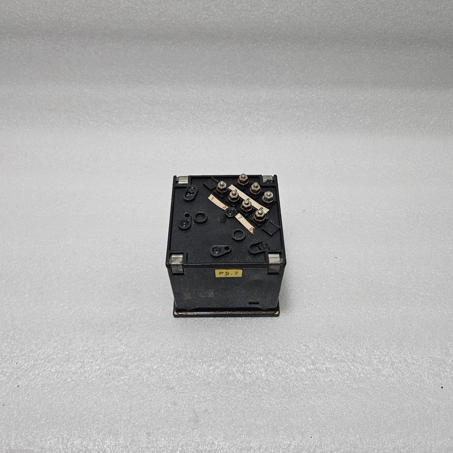 CELSA ANALOG KVAR METER 0–800 KVAR PANEL MOUNT 1500/5A 440V
