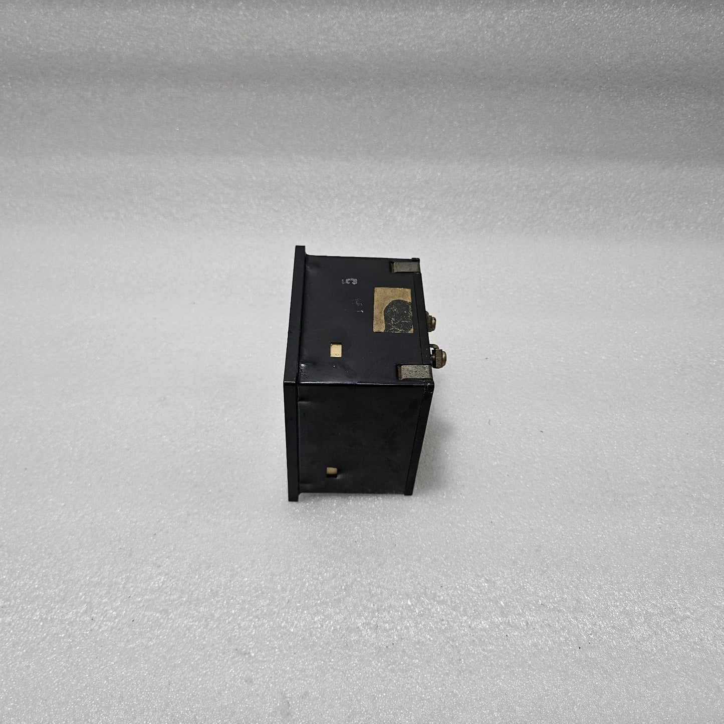CELSA 55–65 HZ ANALOG FREQUENCY METER 230V AC PANEL MOUNTED HZ METER FOR GENERAT