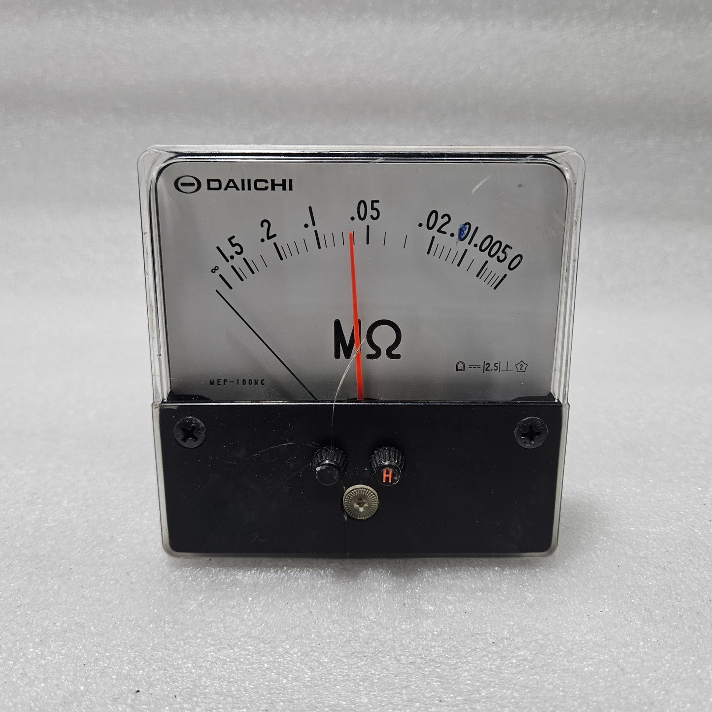 DAIICHI MEP-100NC ANALOG INSULATION RESISTANCE METER MΩ DC 24V PANEL MOUNT