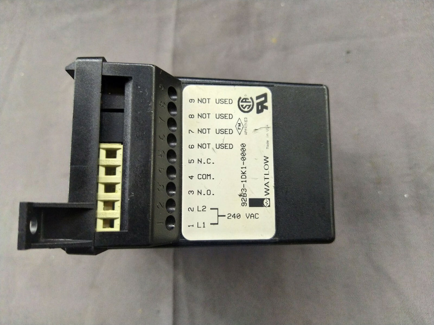 Watlow 92B3-1DK1-0000 Series 92 TYPE K T/C 240 VAC Temperature Controller