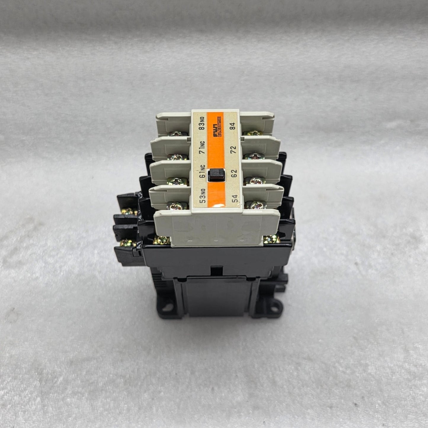 FUJI ELECTRIC SH04AG MAGNETIC CONTACTOR 10A SH-4/G 24VDC AUX SZ-A22