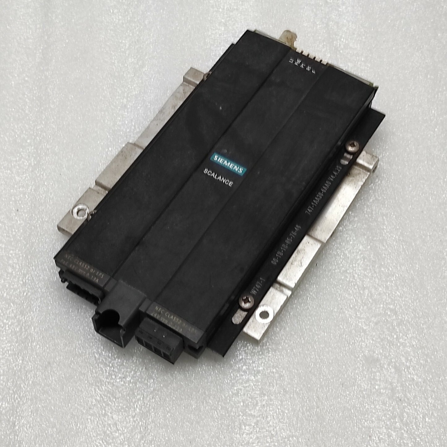 SIEMENS 6GK5 747-1AA30-6AA0 SCALANCE W 747-1 SIMATIC NET IWLAN ETHERNET CLIENT M