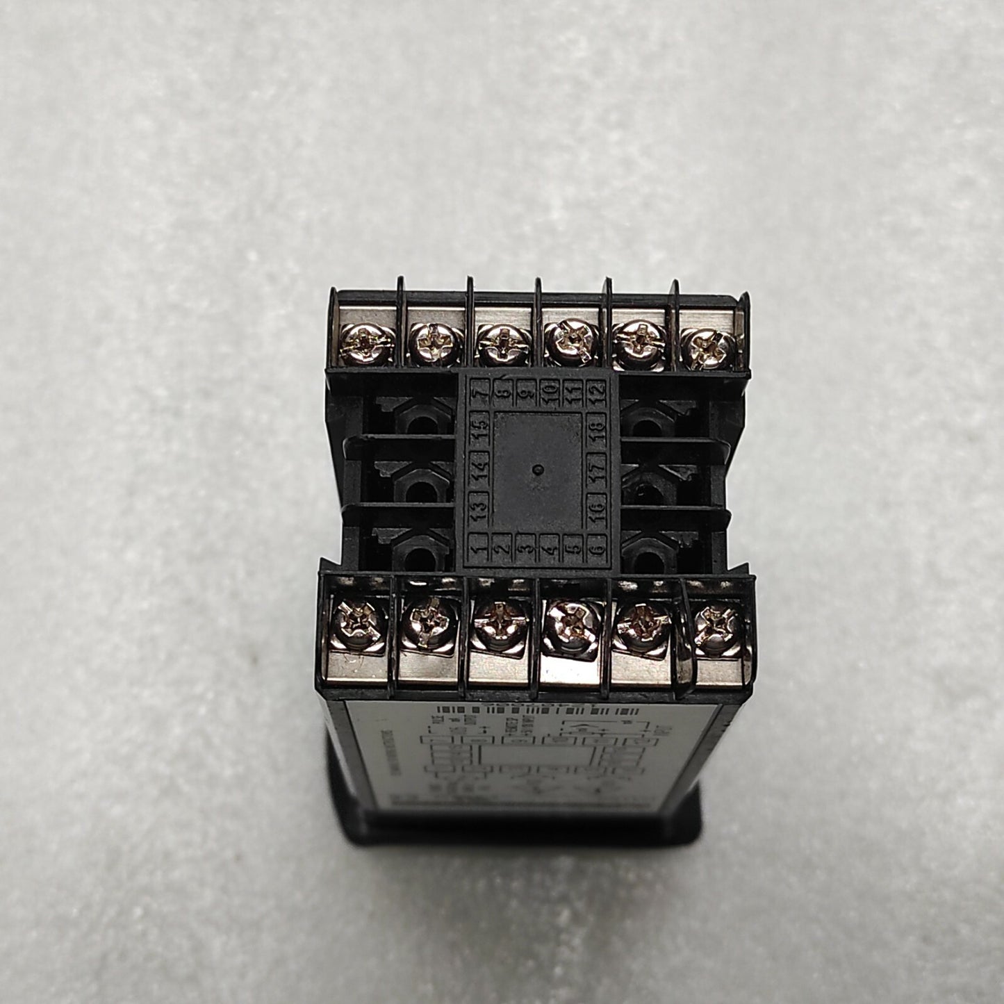 NOVUS N1100 UNIVERSAL CONTROLLER 100-240VAC