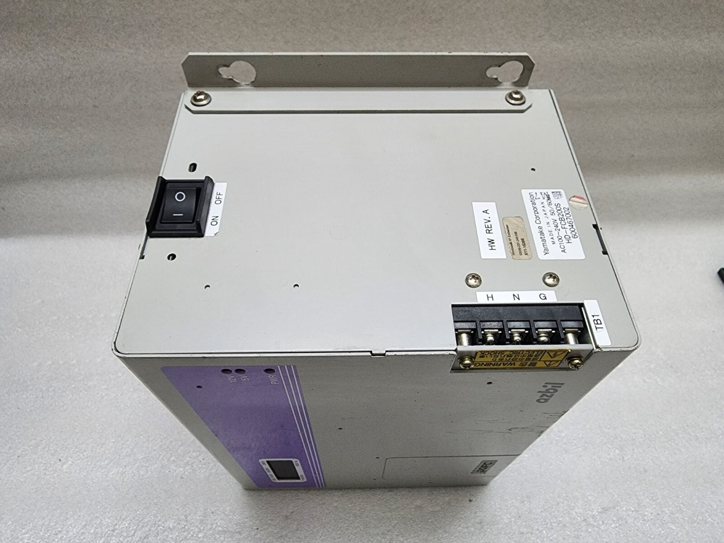 YAMATAKE CORPORATION AZBIL HD-FCB200S 100-240VAC 600467002