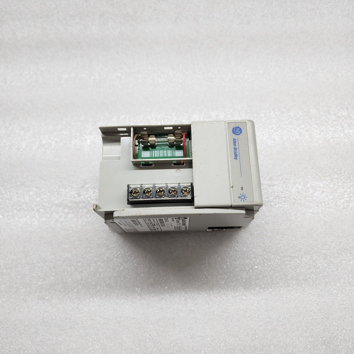 ALLEN BRADLEY CAT 1769-PA2 COMPACT I/O POWER SUPPLY