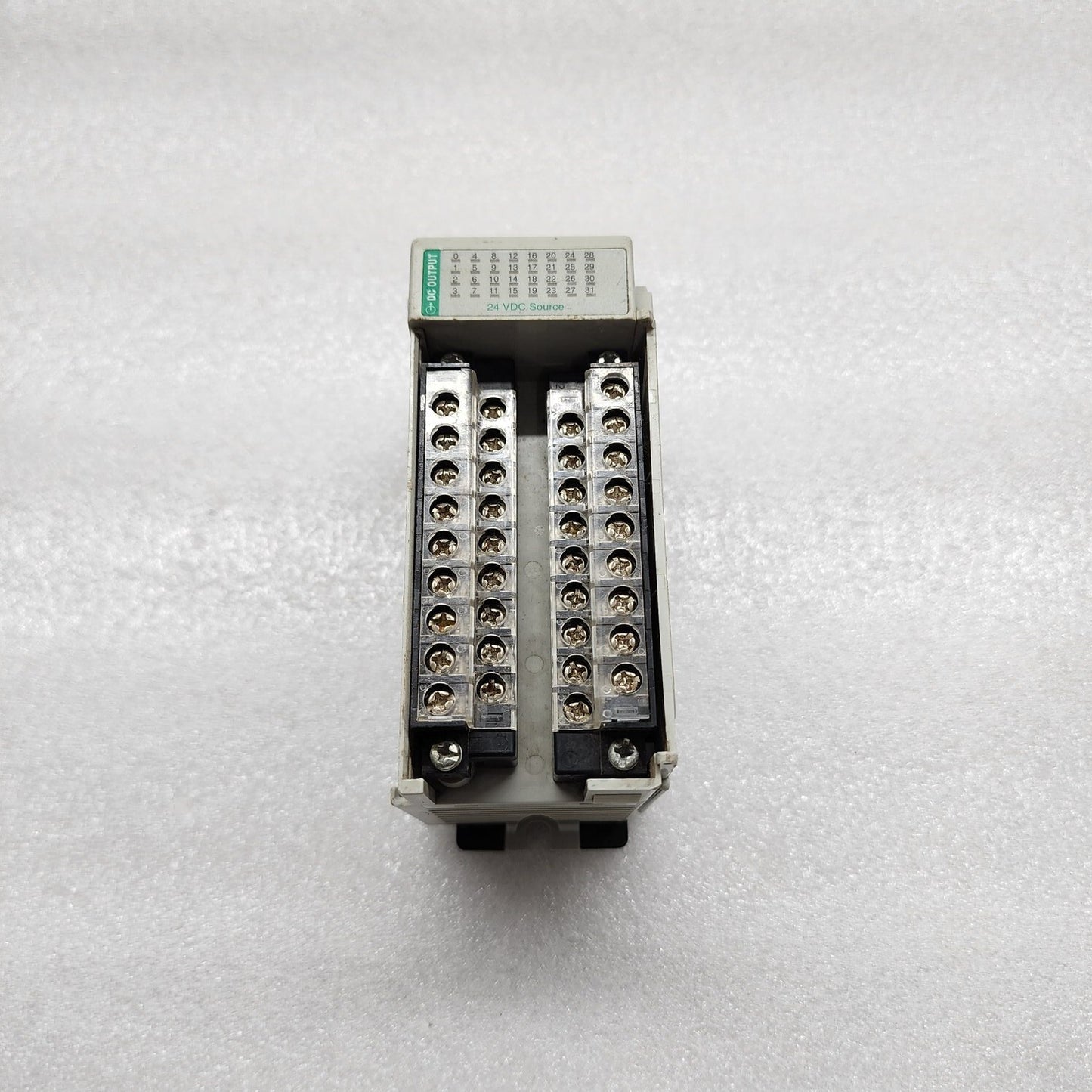 ALLEN BRADLEY CAT 1769-OB32 32-PT COMPACT I/O