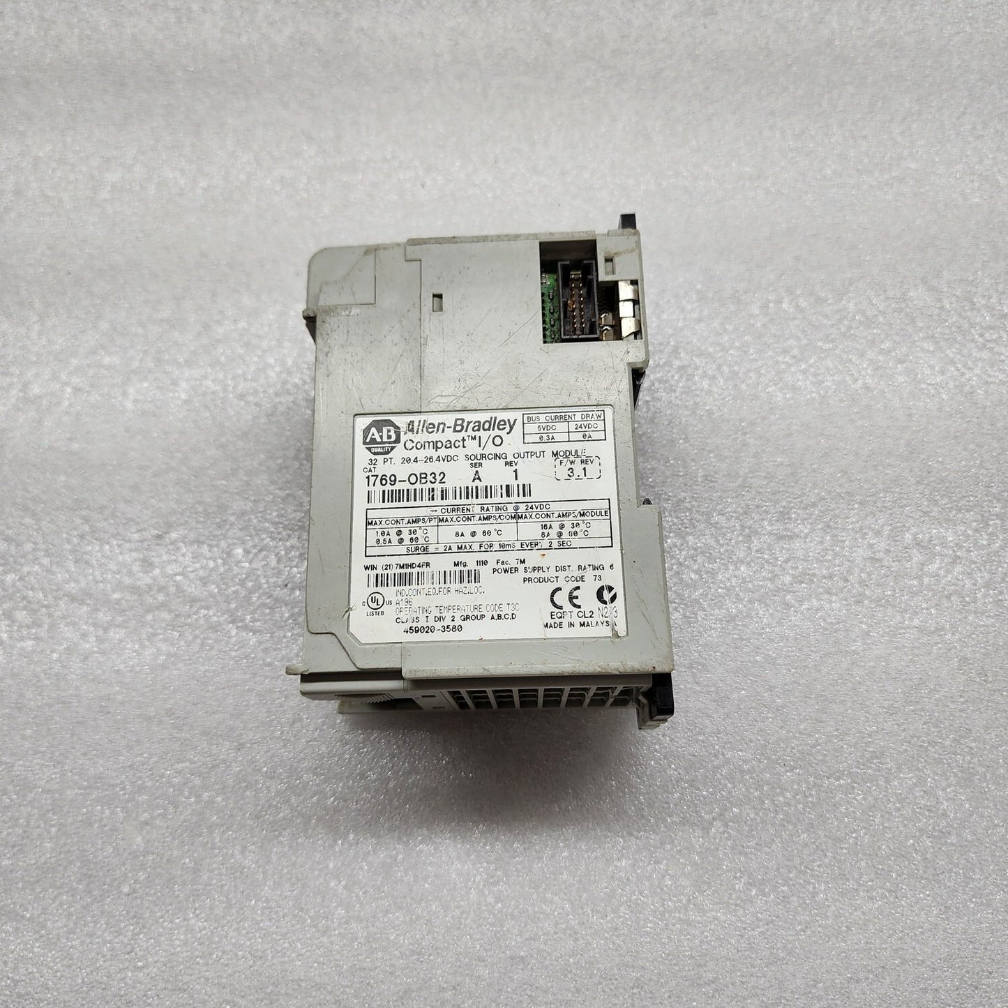 ALLEN BRADLEY CAT 1769-OB32 32-PT COMPACT I/O