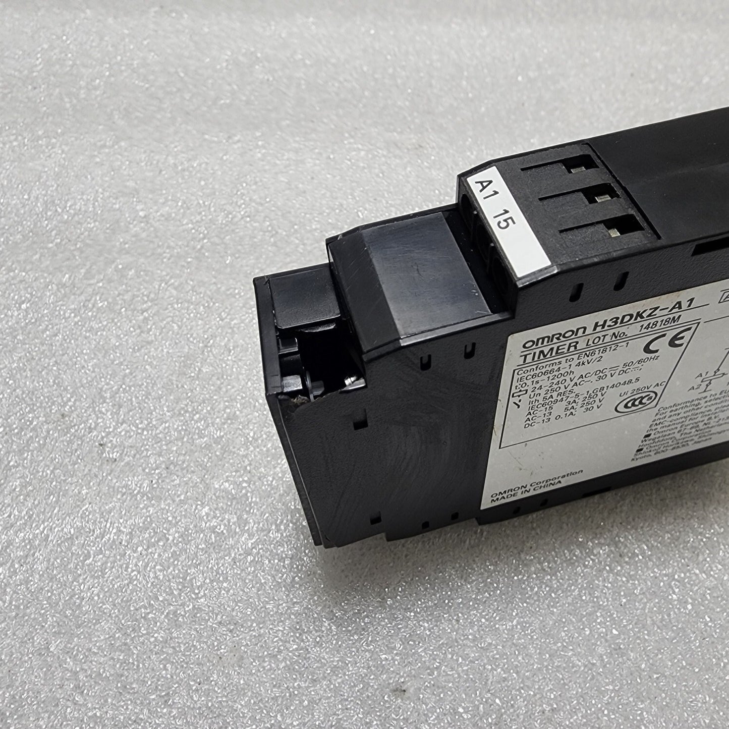 OMRON H3DKZ-A1 TIMER 0.1S-1200H 24-240V AC/DC