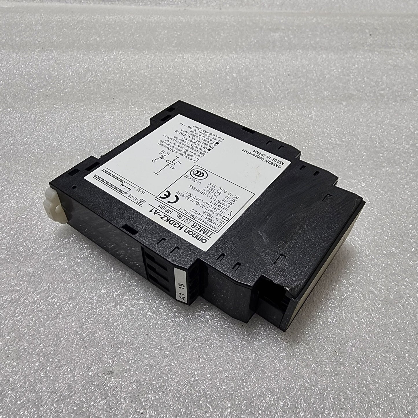 OMRON H3DKZ-A1 TIMER 0.1S-1200H 24-240V AC/DC