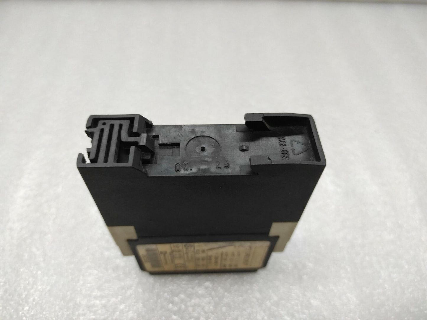 TELEMECANIQUE RM3 UA212MU7 RELAY 06580 220-240V