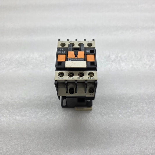 TELEMECANIQUE CA2 DN 22 MAGNETIC CONTACTOR 10A 230V