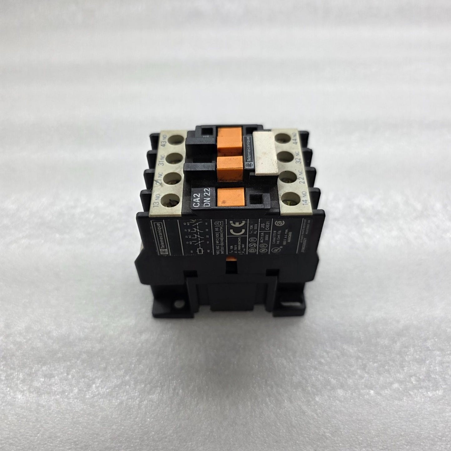 TELEMECANIQUE CA2 DN 22 MAGNETIC CONTACTOR 10A 230V
