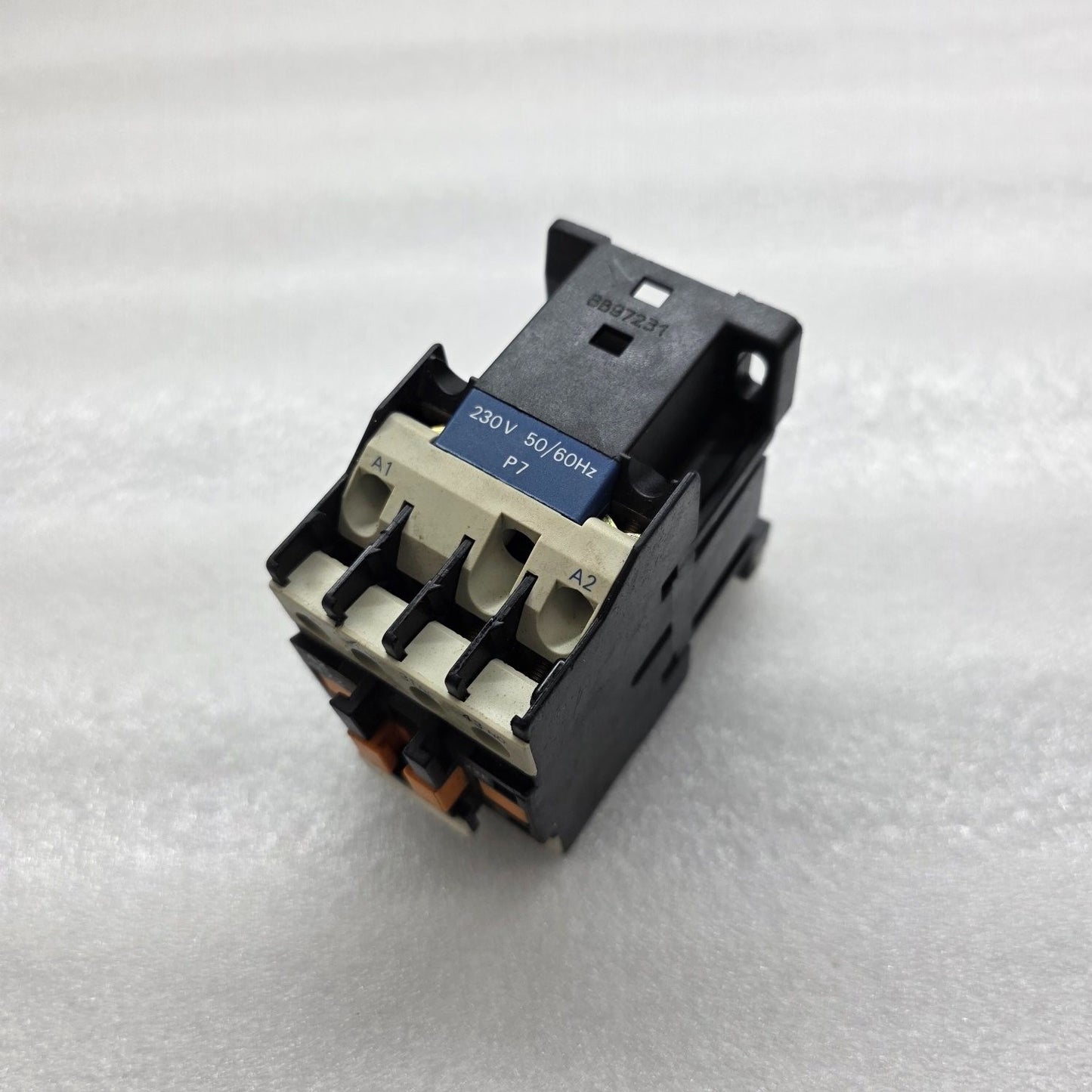 TELEMECANIQUE CA2 DN 22 MAGNETIC CONTACTOR 10A 230V