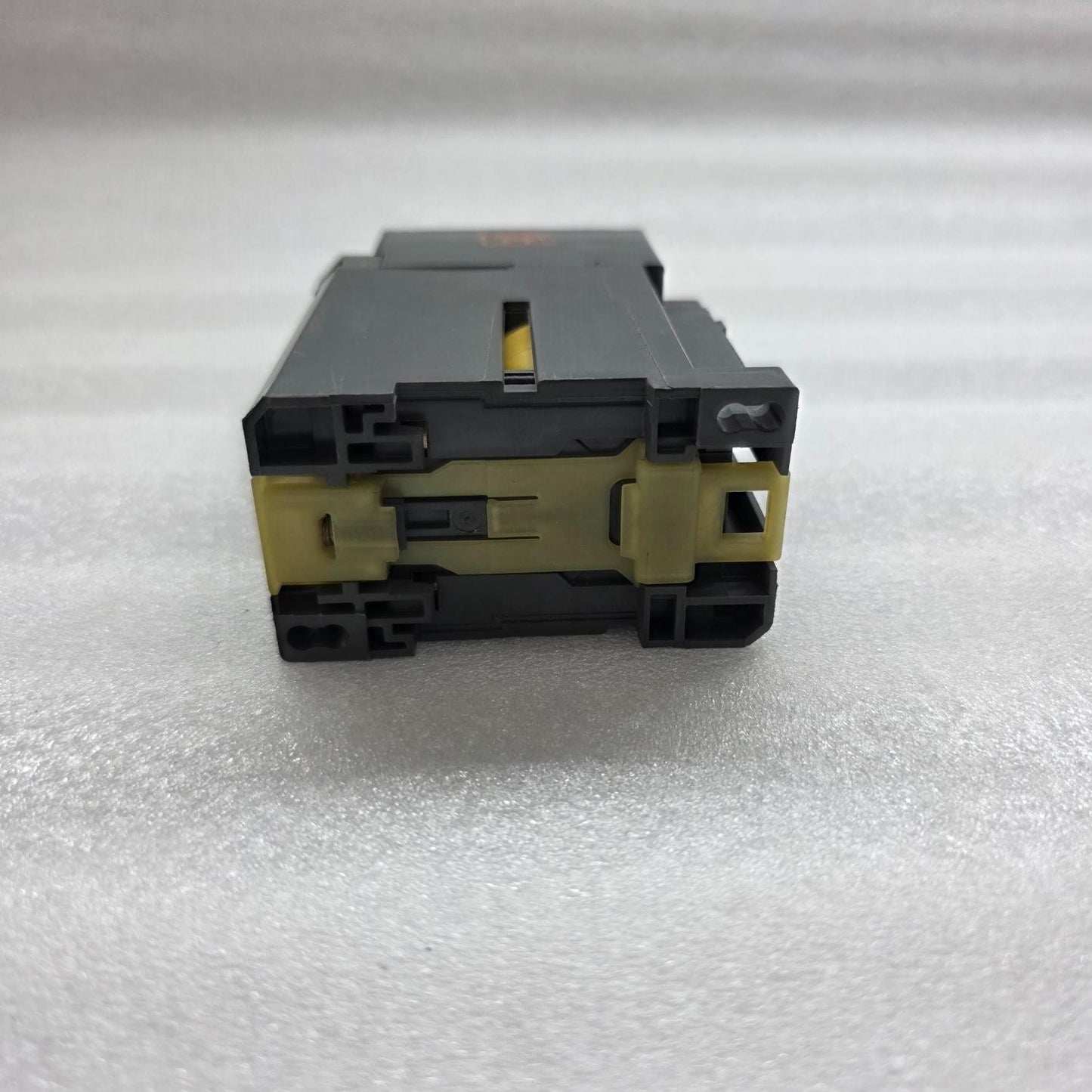 ABB BC16-30-01 MAGNETIC CONTACTOR 28A COIL VOLTAGE 24VDC