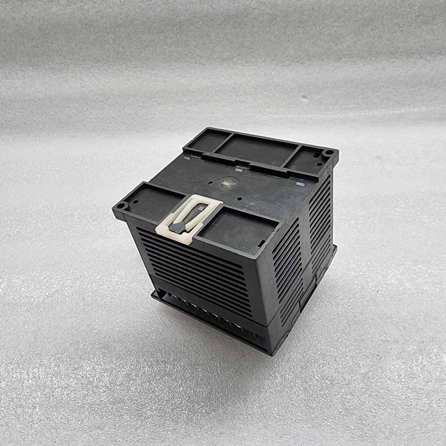 FUJI ELECTRIC WSZ-24MAR2-D24 PROGRAMMABLE CONTROLLER 24VDC
