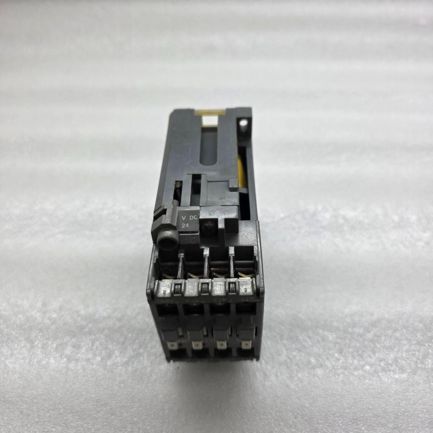ABB BC16-30-01 CONTACTOR 24V DC