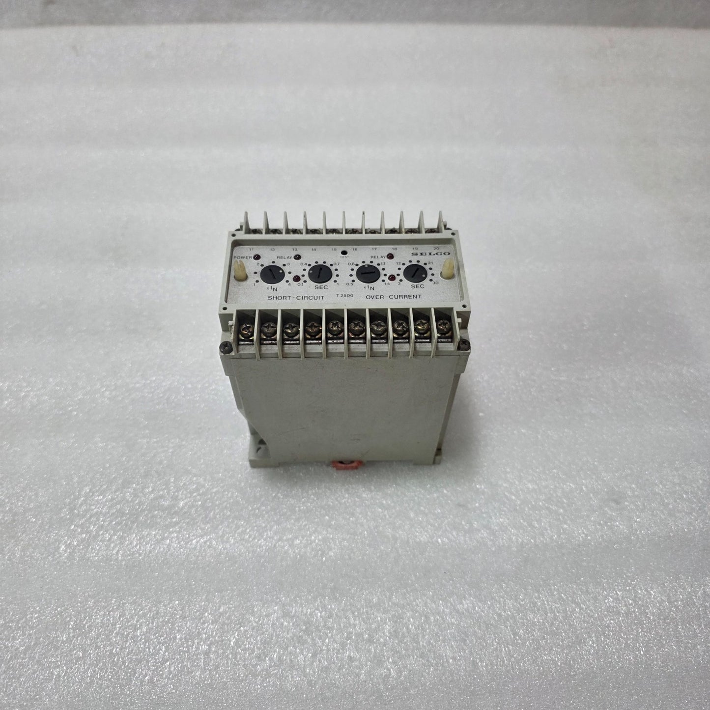 SELCO T2500-05 3-PHASE SHORT CIRCUIT & OVER-CURRENT RELAY | 5A PROTECTION RELAY