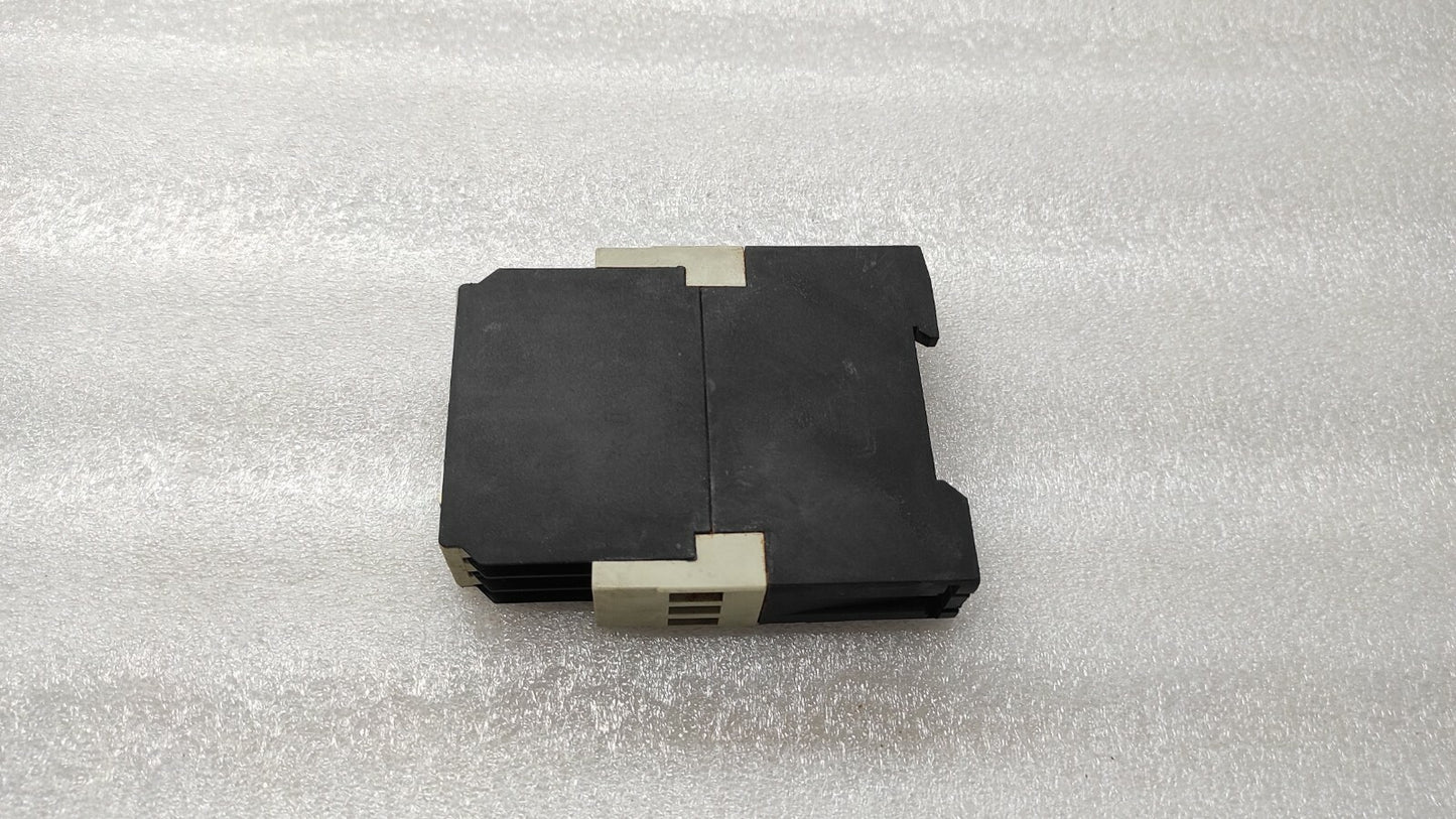 ENTRELEC SCHIELE ERS TIMETRON ON DELAY TIMER 2.430.103.02 110-240VAC / 24V AC-DC