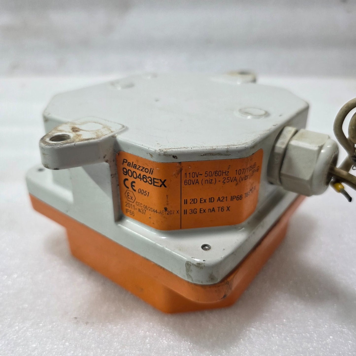 PALAZZOLI 900463EX EXPLOSION PROOF SIGNAL DEVICE 110V AC IP66 ATEX CERTIFIED IND