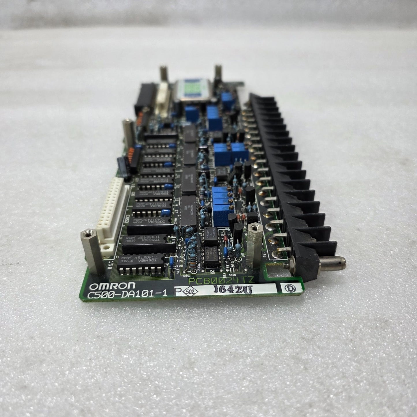OMRON C500-DA101-1 PCB0024TZ PLC OUTPUT MODULE BOARD | 2314631-7A