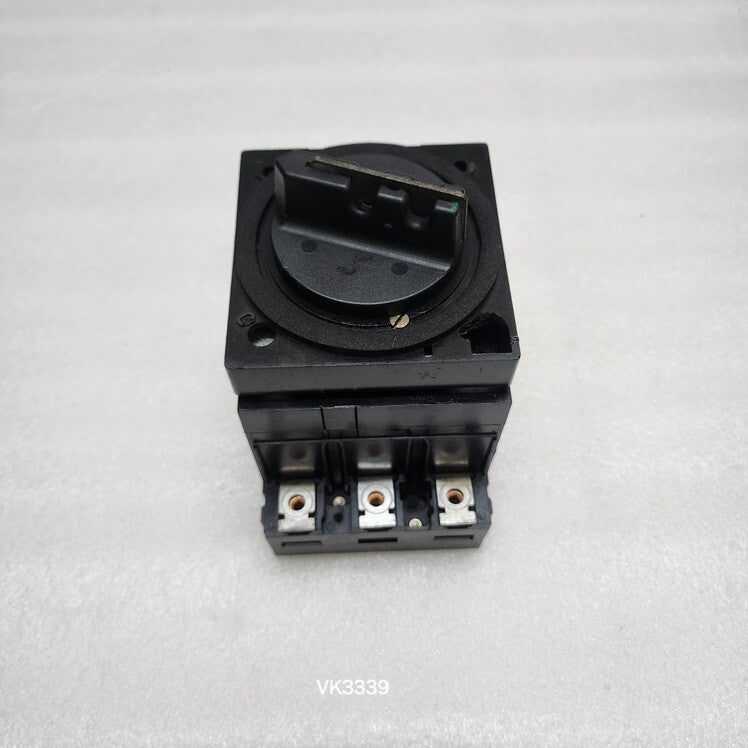 MERLIN GERIN C125NL-MA 3-POLE CIRCUIT BREAKER 32A