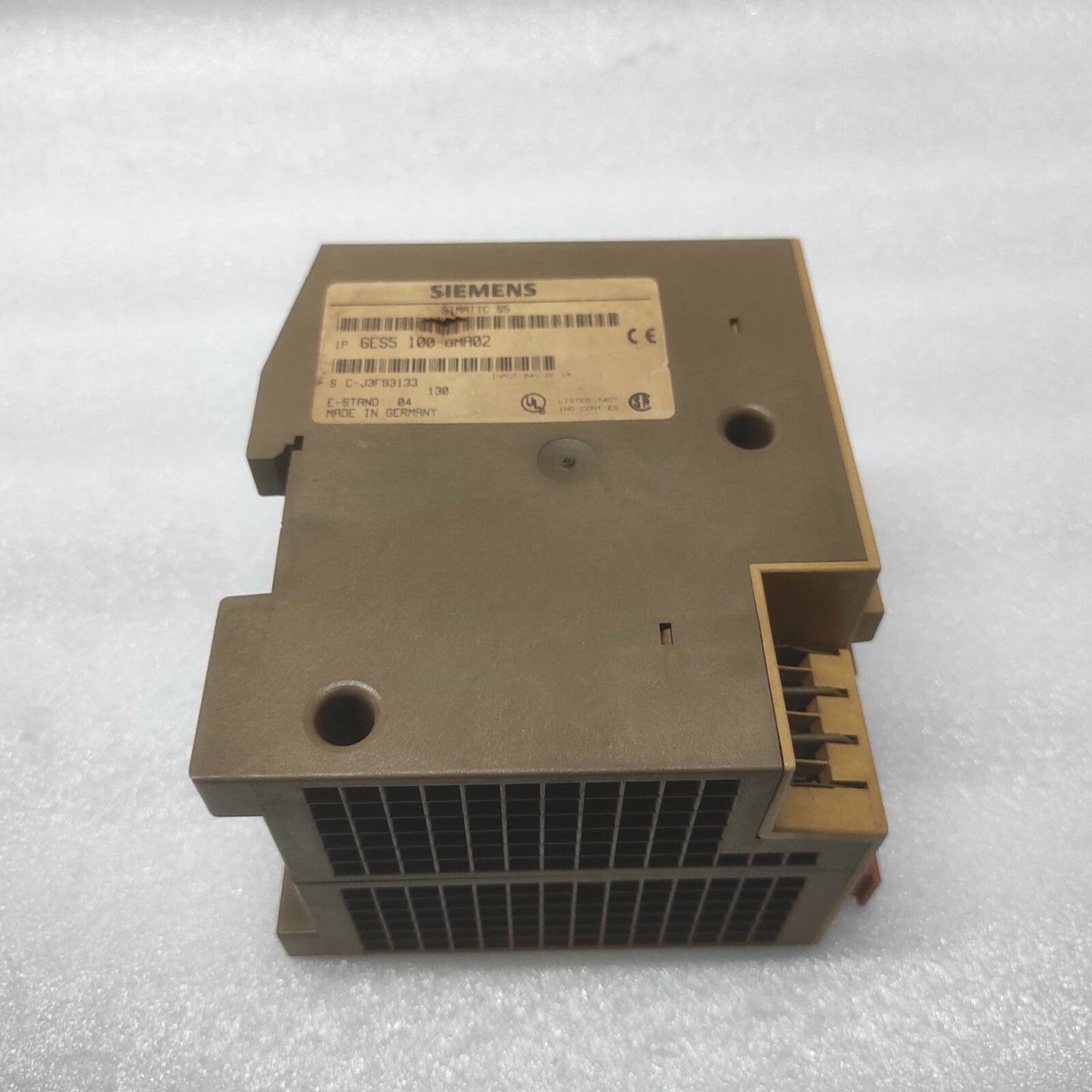 SIEMENS 6ES5 100-8MA02 S5-100U CPU