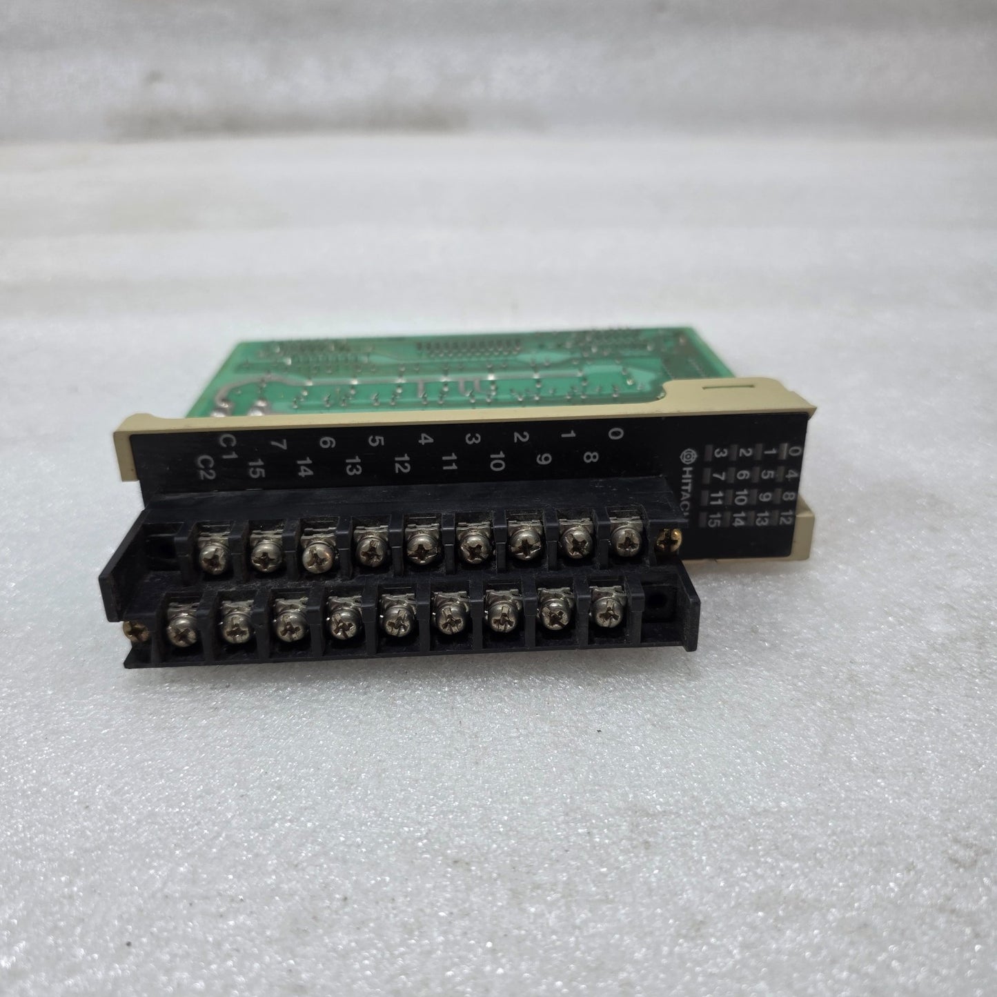 HITACHI RY/SSR OUTPUT MODULE 33029692-1 | POM-RBH PLC RELAY/SSR OUTPUT BOARD | M
