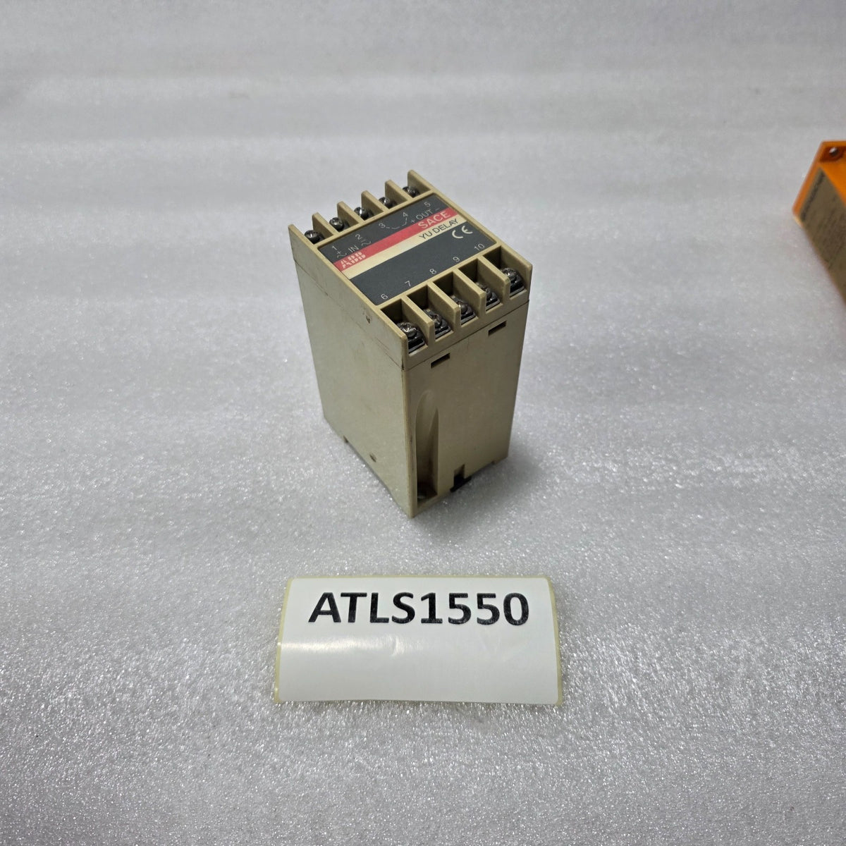 ABB SACE YU DELAY 702209/80 4 ELECTRONIC TIME DELAY RELAY 110–127 VAC/VDC