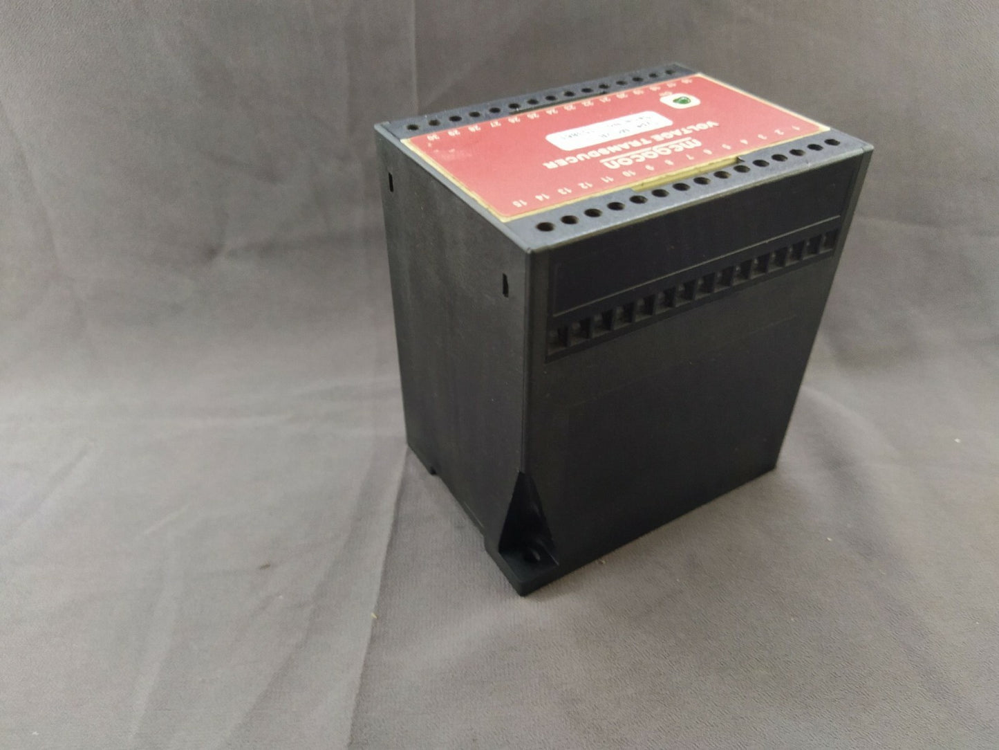 Megacon MCVB Voltage Transducer 100/120V AC