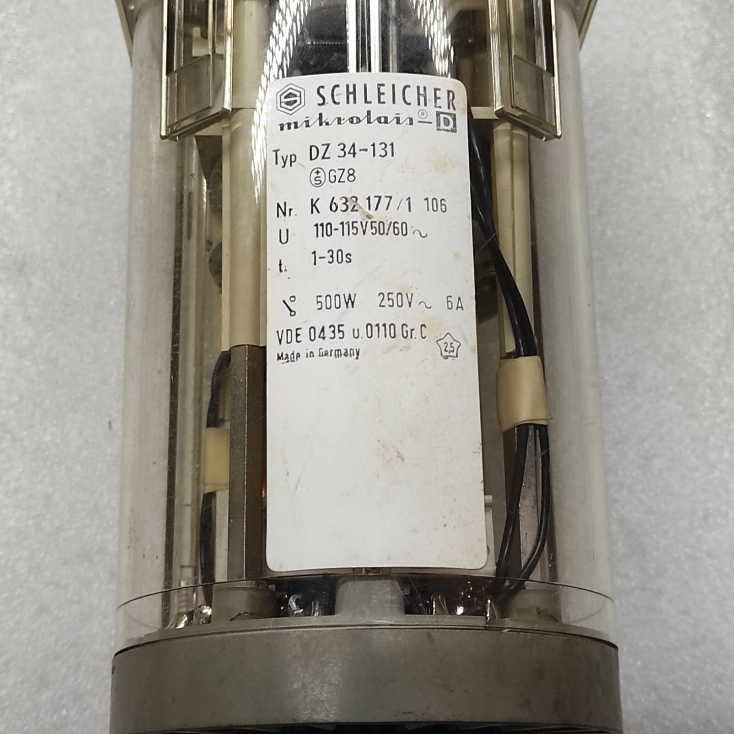 SCHLEICHER DZ 34-131 TIMER RELAY K632177/1-106 110-115V 1-30SEC