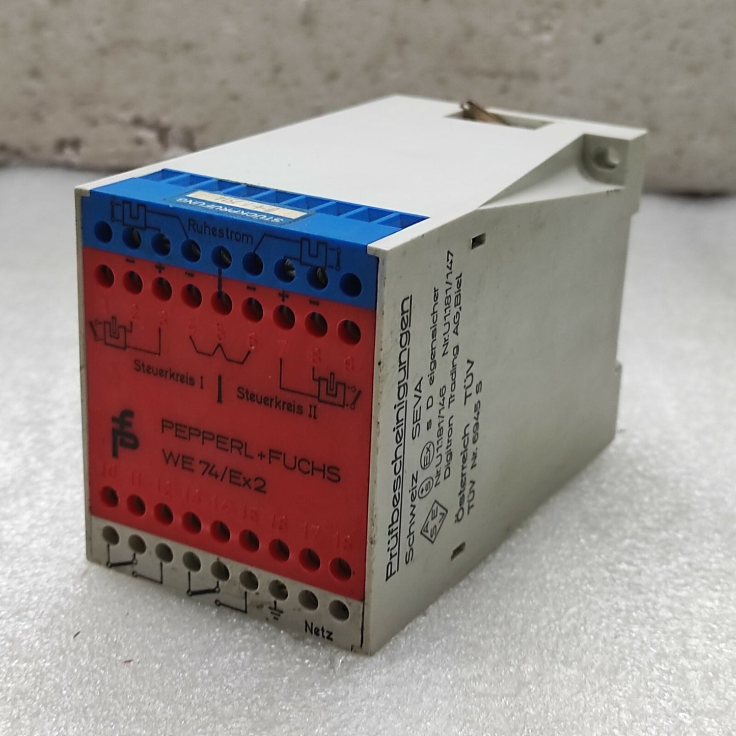 PEPPERL + FUCHS WE74/EX2 SWITCH AMPLIFIER