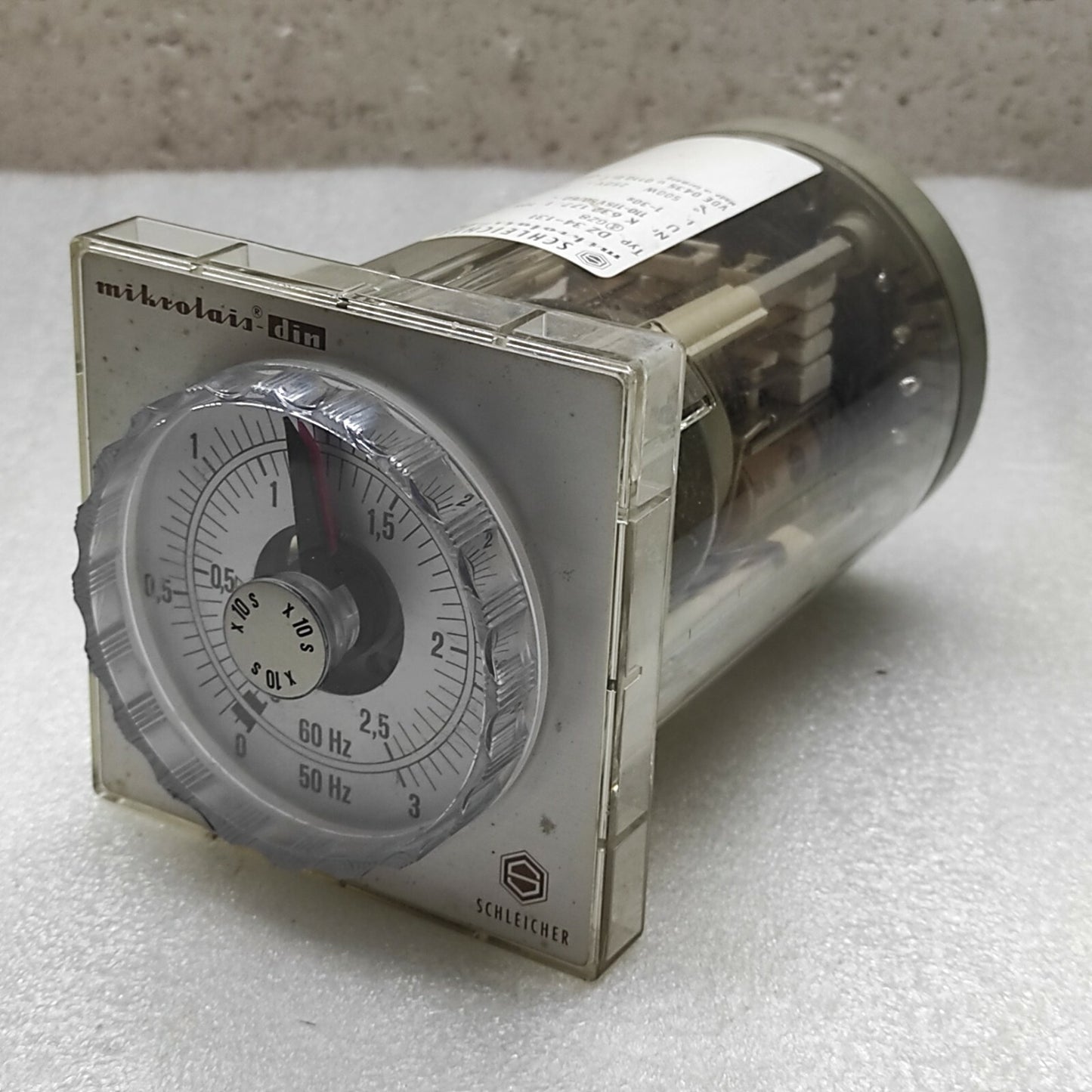 SCHLEICHER DZ 34-131 TIMER RELAY K632177/1-106 110-115V 1-30SEC