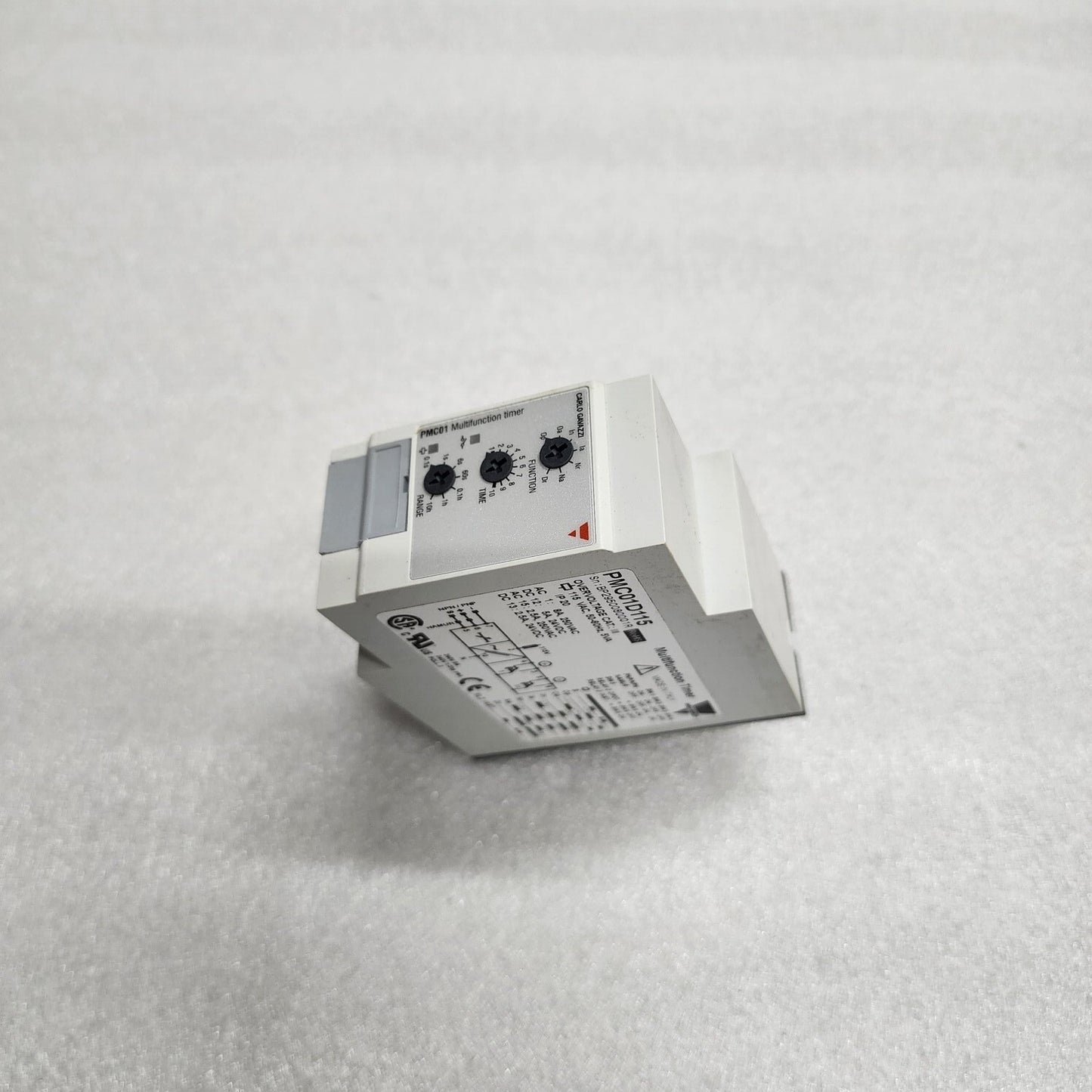 CARLO GAVAZZI PMC01D115 MULTIFUNCTION TIMER