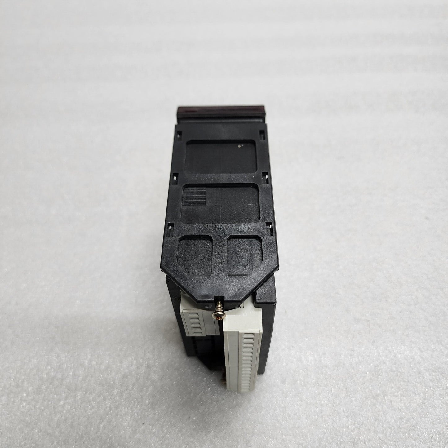 CARLO GAVAZZI MDI 40 PTC CFP.3.2.A.XX.IX 9-32VDC