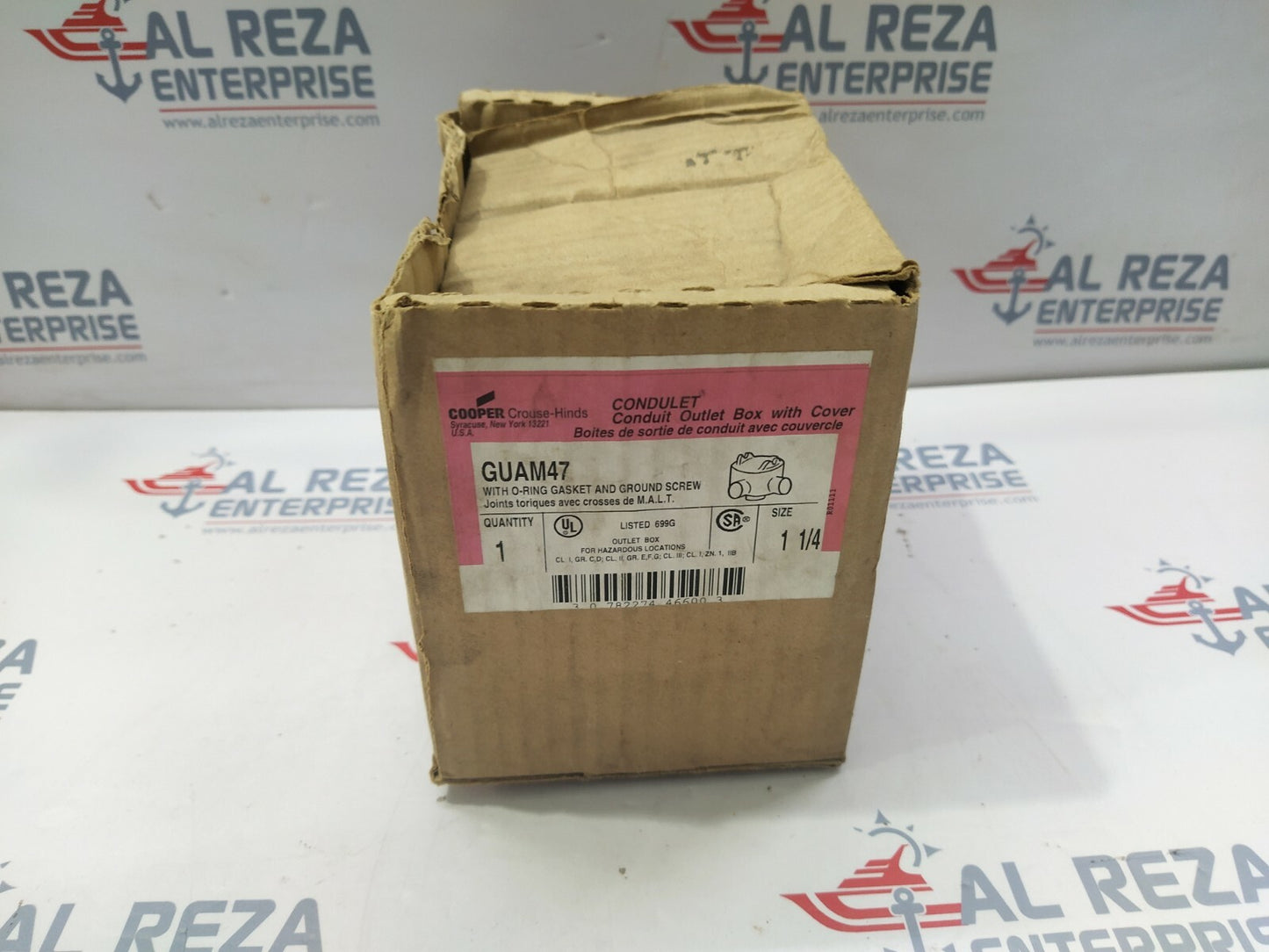 COOPER CROUSE HINDS GUAM47 CONDUIT OUTLET BOX WITH COVER