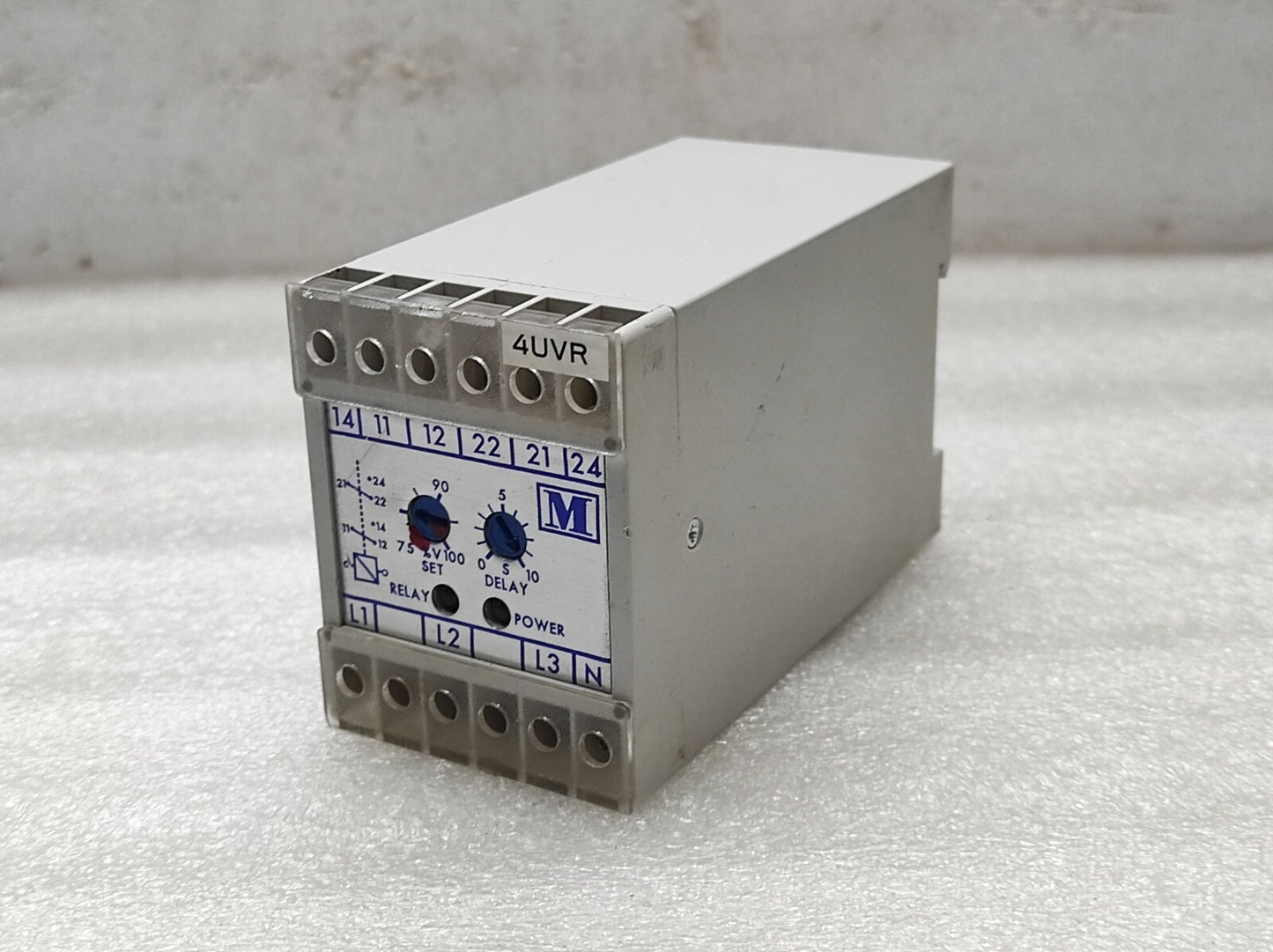 MULTITEK M200-V1X VOLTAGE RELAY 1-PH VOLTAGE UNDER TRIP 220V