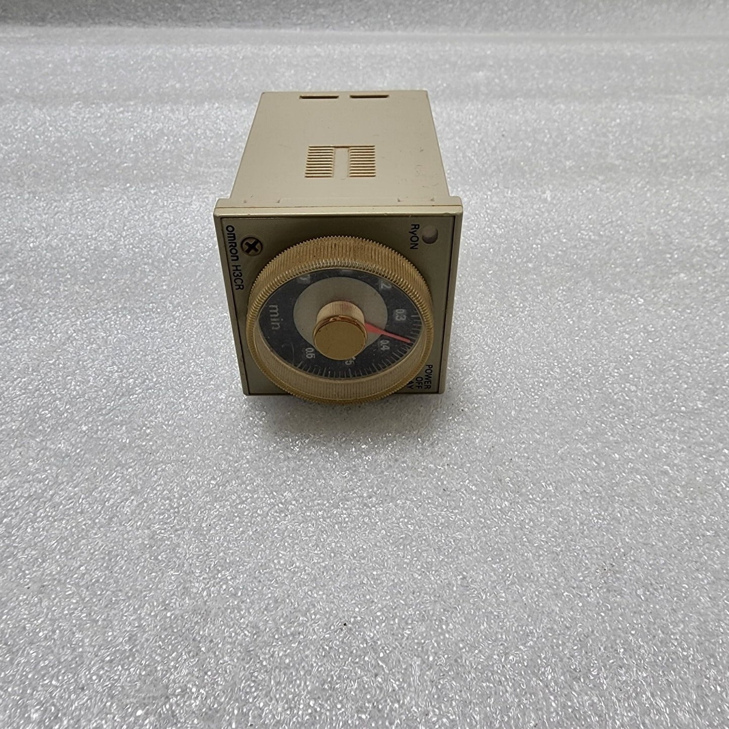 OMRON H3CR-H8L MULTIFUNCTION-TIMER 24VAC/DC LOT OF 3 UNIT