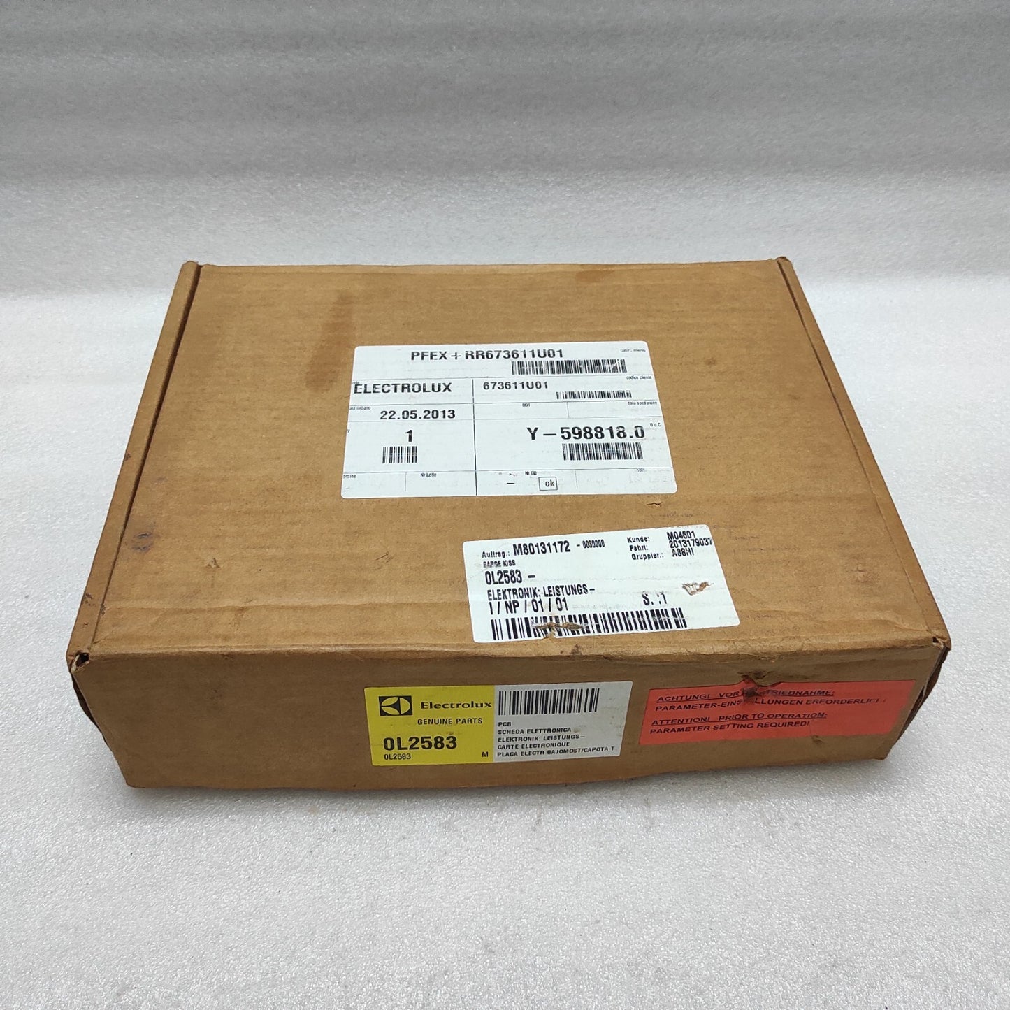 ELECTROLUX 0L2583 MAIN PC BOARD 673611U01 EUTRON