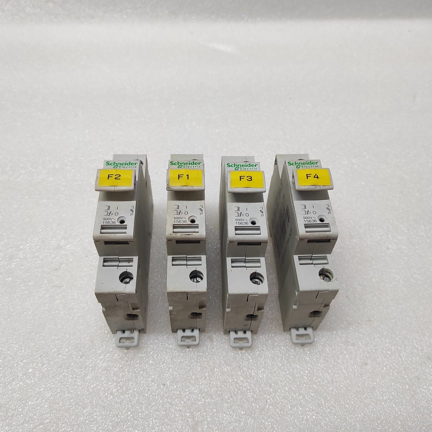 SE 15636 FUSE DISCONNECTOR 32A LOT OF 2 UNIT