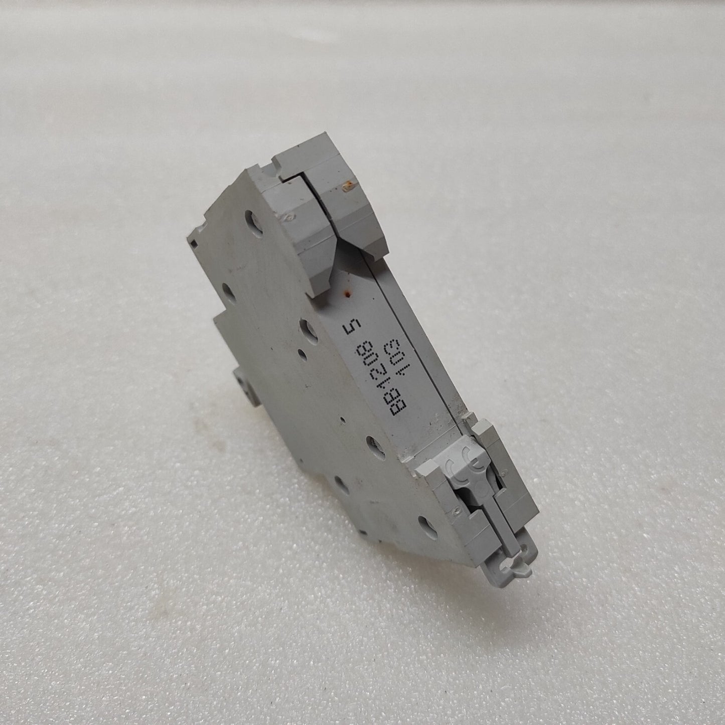 SE 15636 FUSE DISCONNECTOR 32A LOT OF 2 UNIT