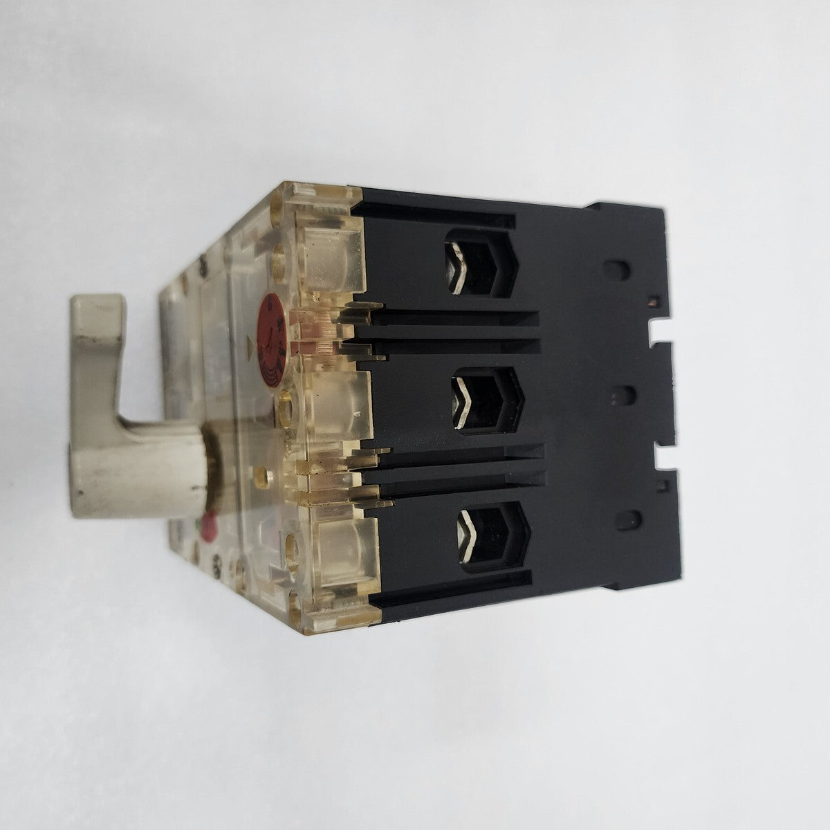 MOELLER NZMS4-40 3-POLE CIRCUIT BREAKER WITH THERMAL MAGNETIC TRIP MODULE 40A