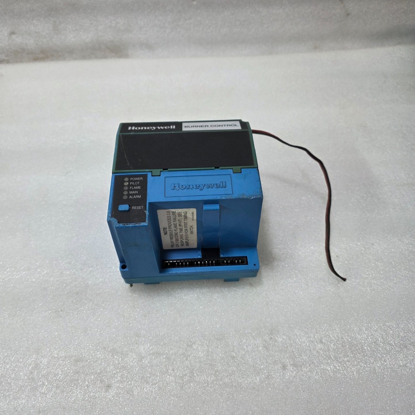 HONEYWELL RM7890A1015 BURNER CONTROL MODULE | FLAME SAFEGUARD CONTROLLER | 120VA