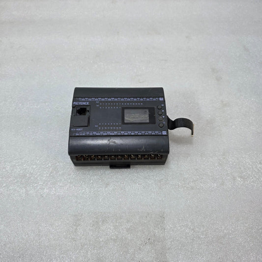 KEYENCE KV-40DT PLC OUTPUT MODULE 24V DC TRANSISTOR OUTPUT KV SERIES INDUSTRIAL