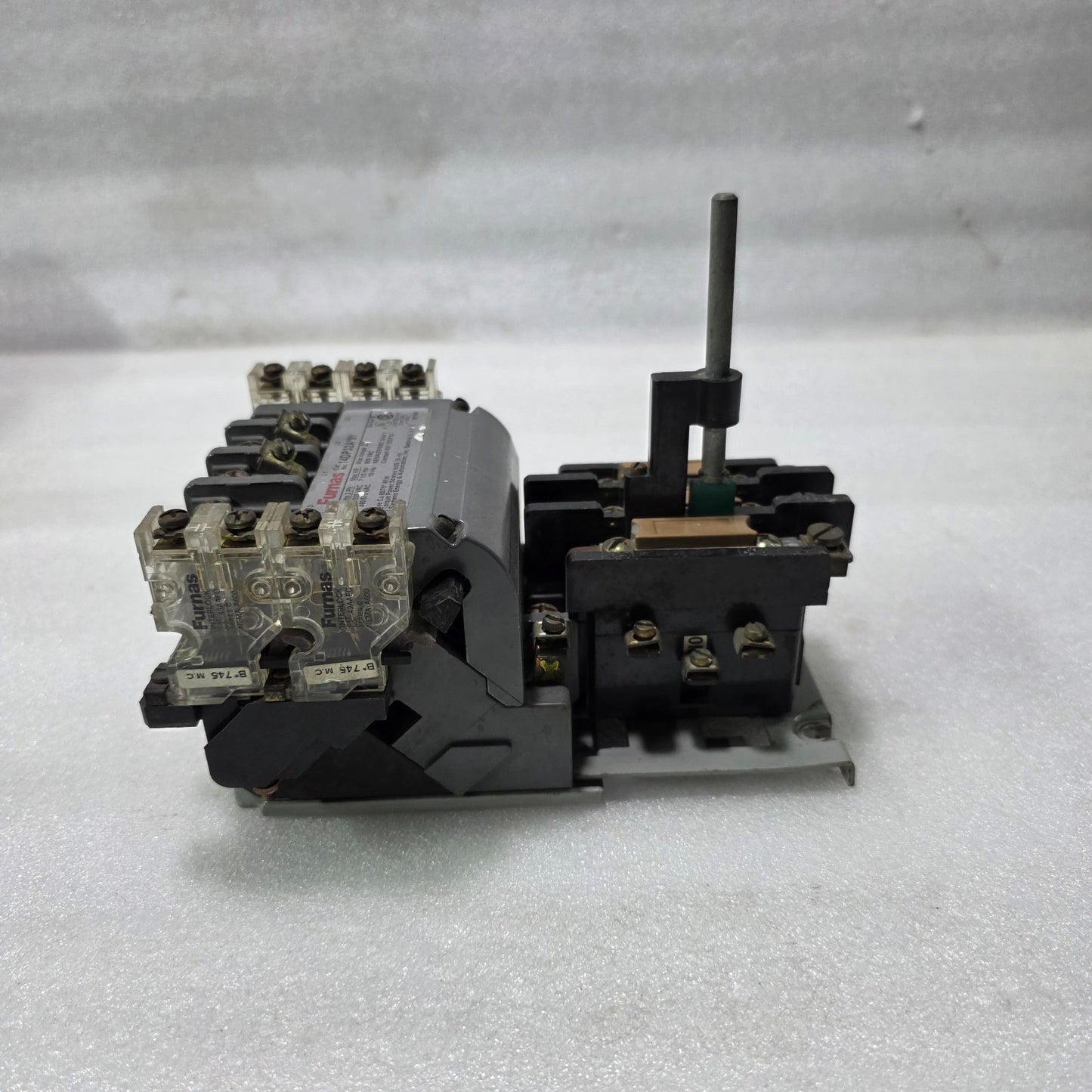FURNAS 14DP32A91 CONTACTOR WITH 48DC39AA3 OVERLOAD RELAY 220-240V COIL