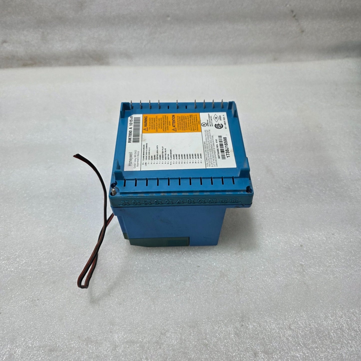 HONEYWELL RM7890A1015 BURNER CONTROL MODULE | FLAME SAFEGUARD CONTROLLER | 120VA