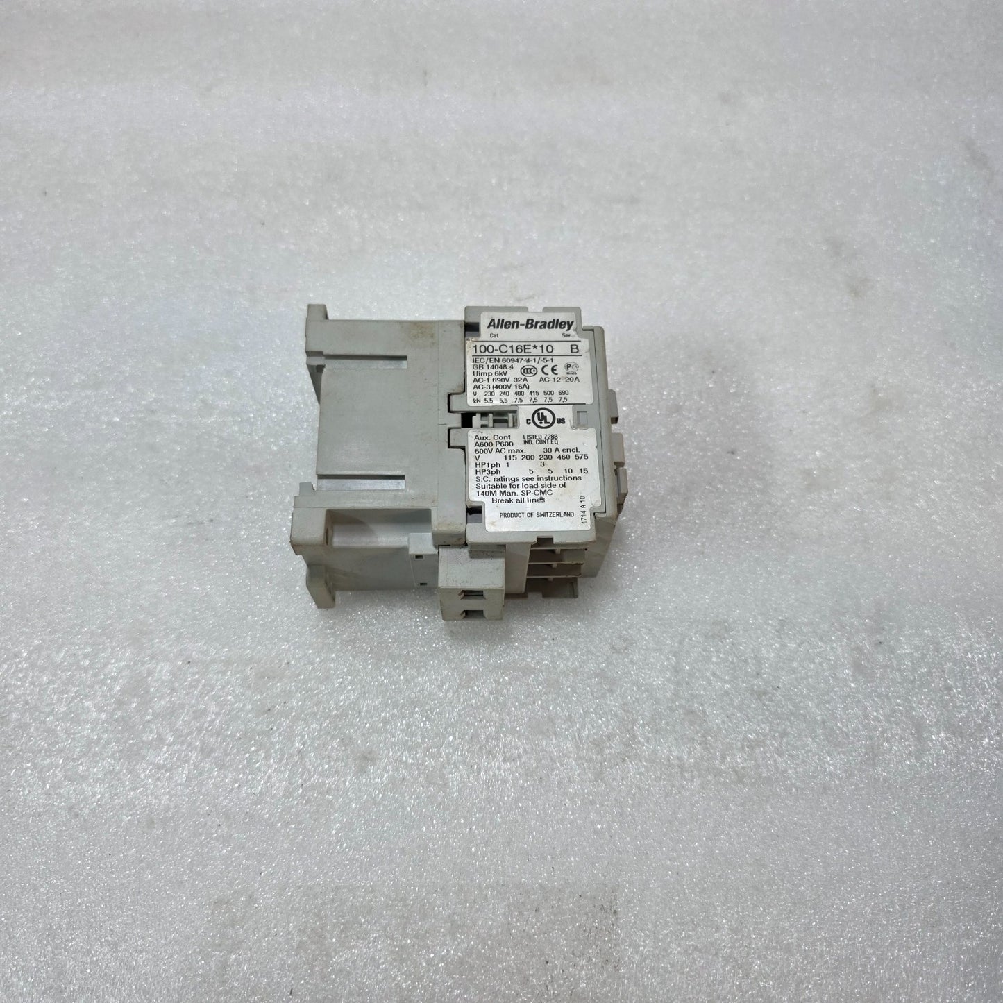 ALLEN-BRADLEY 100-C16E*10 CONTACTOR 16A 3 POLE 24V DC COIL